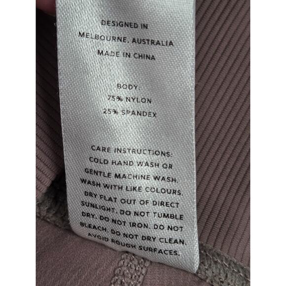 WILO The Label Base Ribbed Colorblock 7/8 Leggings Size Medium Mauve - Picture 4 of 4